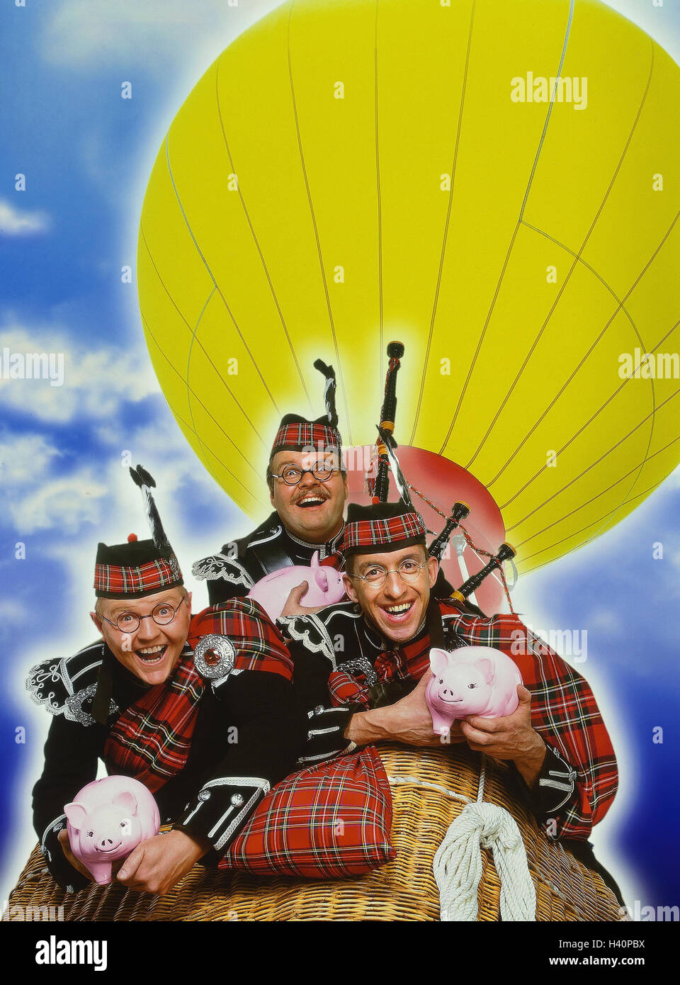 Hotair balloon, Scot, bagpipes, piggy banks, laugh concepts, Scotland, men, three, clothes
