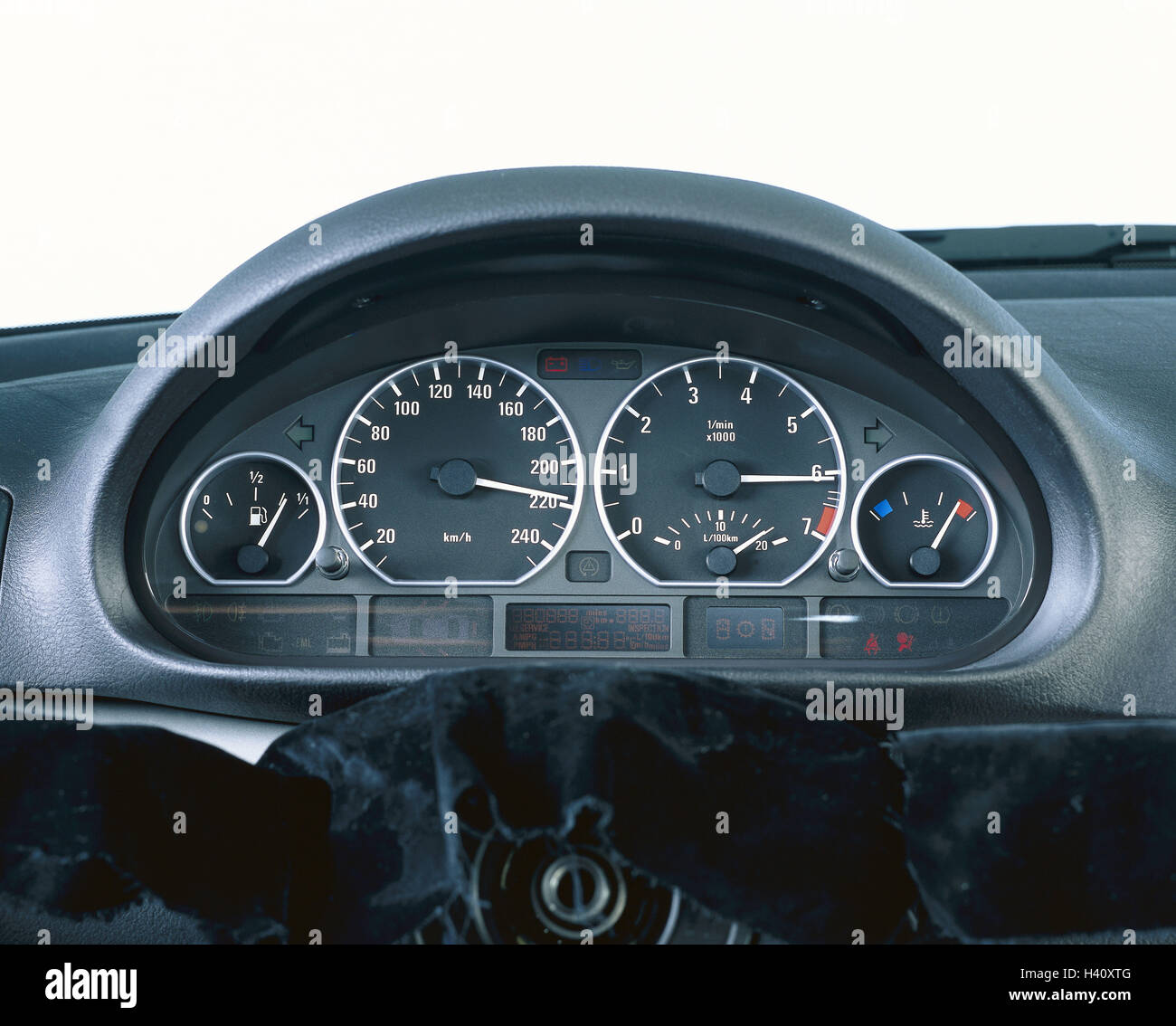 Car, detail, dash board, indicating, tachometre, speedometer, tachometre, temperature, temperature indicator, fuel gauge, tank display, instruments, instrument panel, pointer, display, speed, speed display, journey speed, cockpit, BMW, Still life, product photography Stock Photo