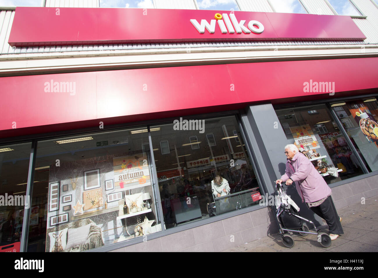 Wilko Walthamstow High Street, homewares and household goods sales Stock Photo