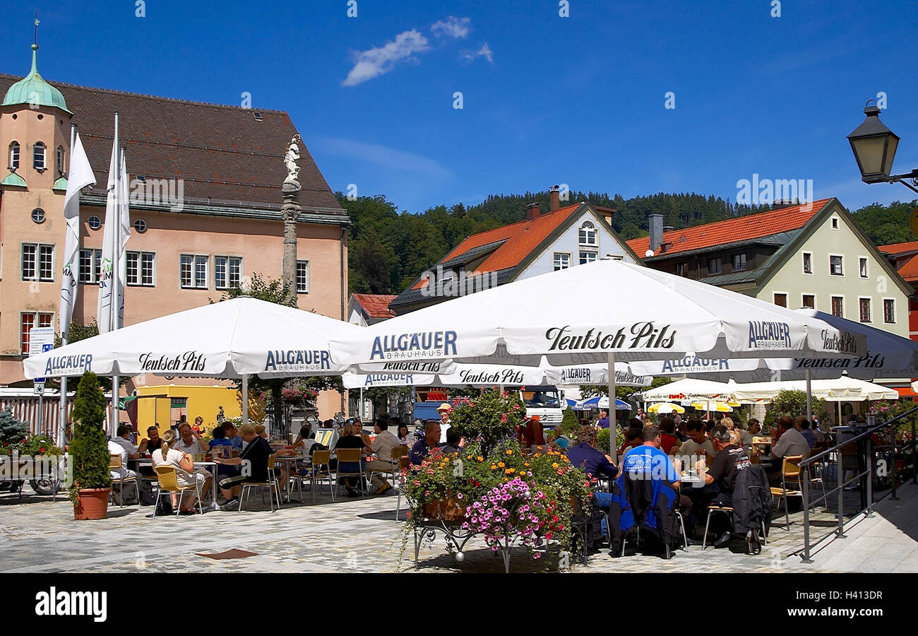 Germany, Bavaria, Allgäu, Immenstadt, city centre, city hall, Marien's pillar, street cafe, Europe, South Germany, upper Allgäu, town, city centre, Marienplatz, marketplace, pillar, commemorative pillar, establishes in 1773, place of interest, sunshades, Stock Photo