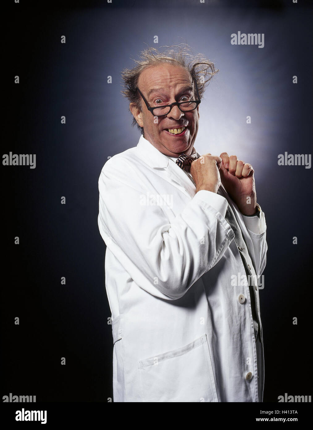 Boss, smock, white, glasses, waistcoat, gesture, joy, boss, man, old, studio, inside, doctor, chemist, doctor, professor, cogs, protrudingly, view, expression, confuses, crazily, moved, confusedly, confusion, delight, delights, near, Stock Photo