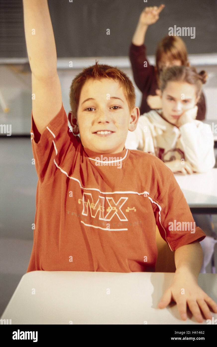 Classroom, school desks, schoolgirls, schoolboys, bored, motivates