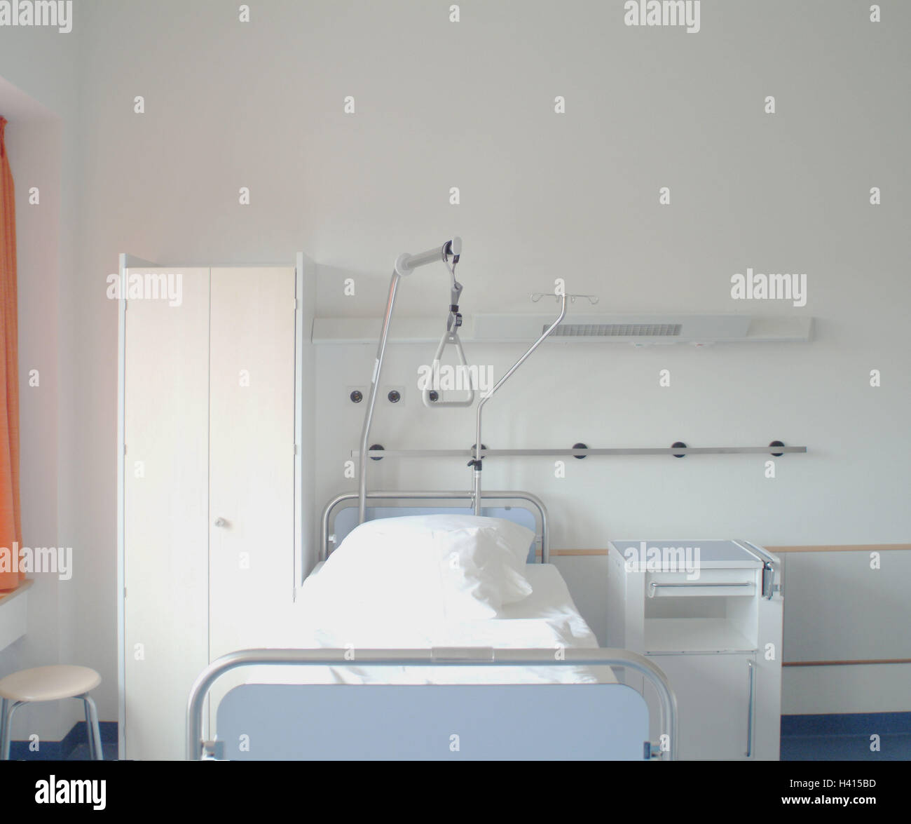 Clinic, ward, bed, blank, cupboard, bedside table Ti7, hospital, room ...