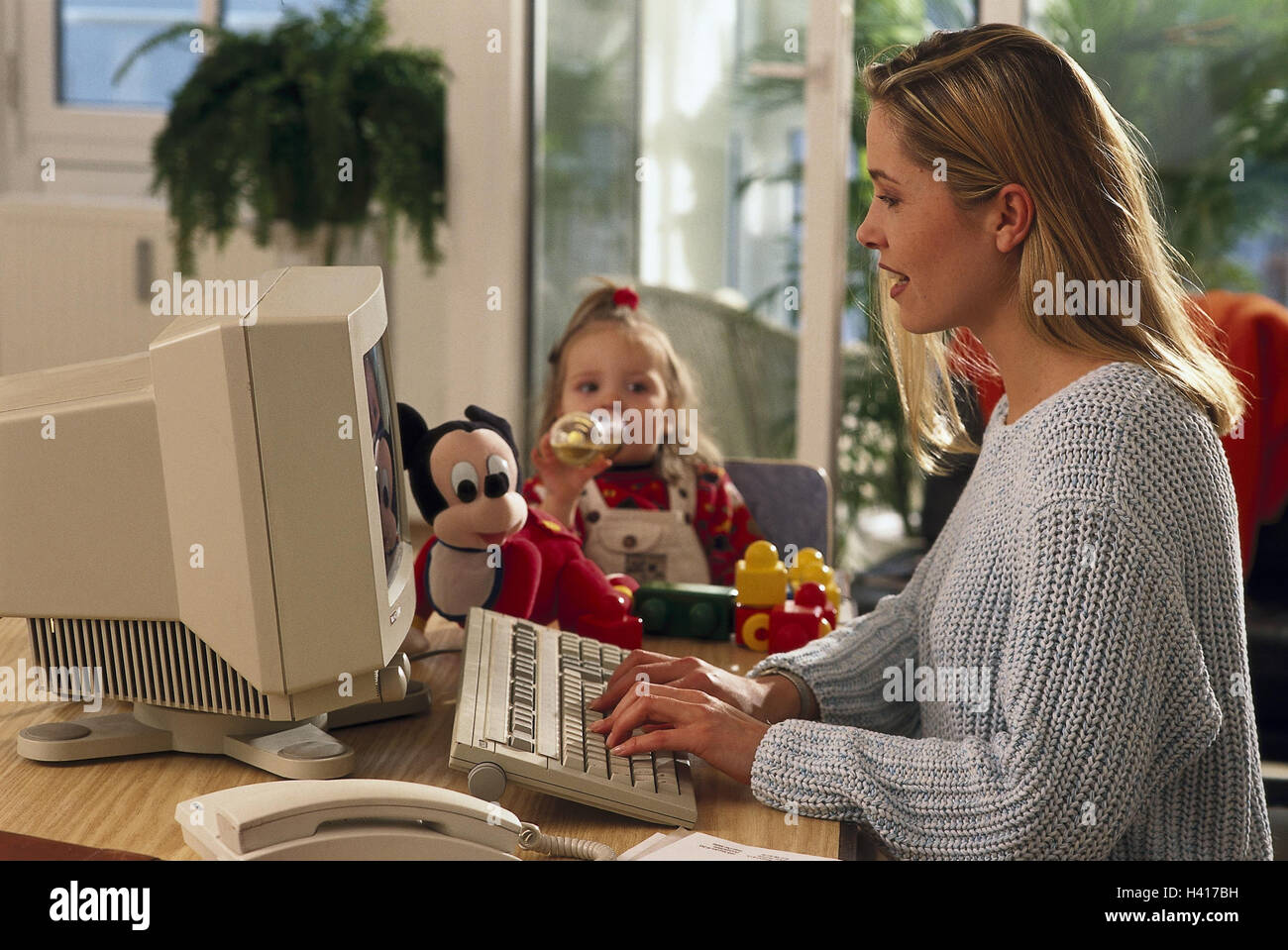 Woman, Privately, work, computers, child nut, home work, writing work