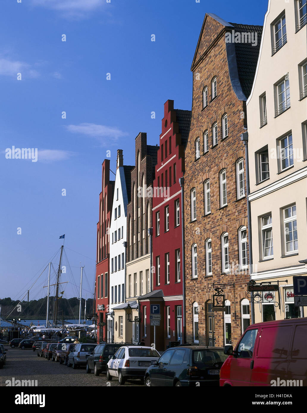 Germany, MecklenburgWest Pomerania, Rostock, harbour, gabled houses