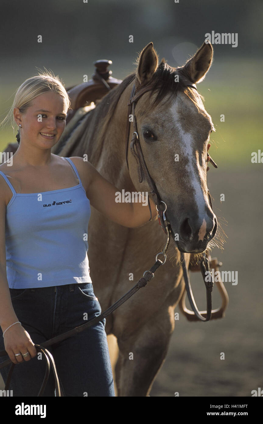 Young persons, horse, touch, half portrait, riding horse, mammal, benefit animal, saddled, tacked up, teenager, girl, touch, animal-loving, animal-loving, respect, trust, friendship, horse-riding, rider, horse's owner, smile, happy, mood, positively ... Young persons, horse, touch, half portrait, riding horse, mammal, benefit animal, saddled, tacked up, teenager, girl, touch, animal-loving, animal-loving, respect, trust, friendship, horse-riding, rider, horse's owner, smile, happy, mood, positively ...