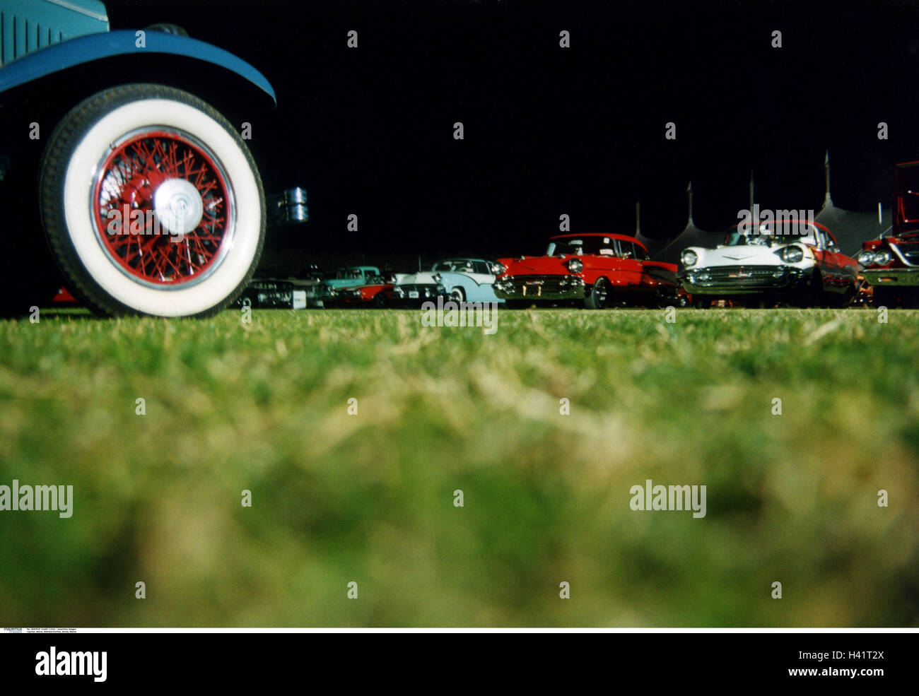 Meadow, old-timer meetings, detail, evening,   Lawns, vehicles, Pkw's, cars, old-timers, valuable, collectibles, prestige, wealth, hobby, tires, Phonix 2003, old-timer auction Stock Photo
