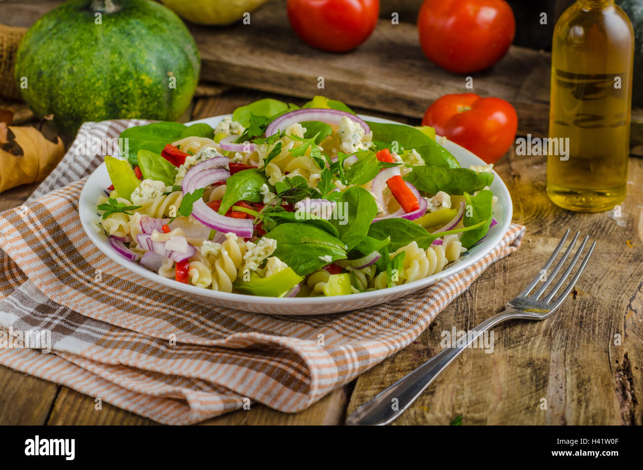 Vegetarian pasta with spinach and blue cheese Stock Photo - Alamy