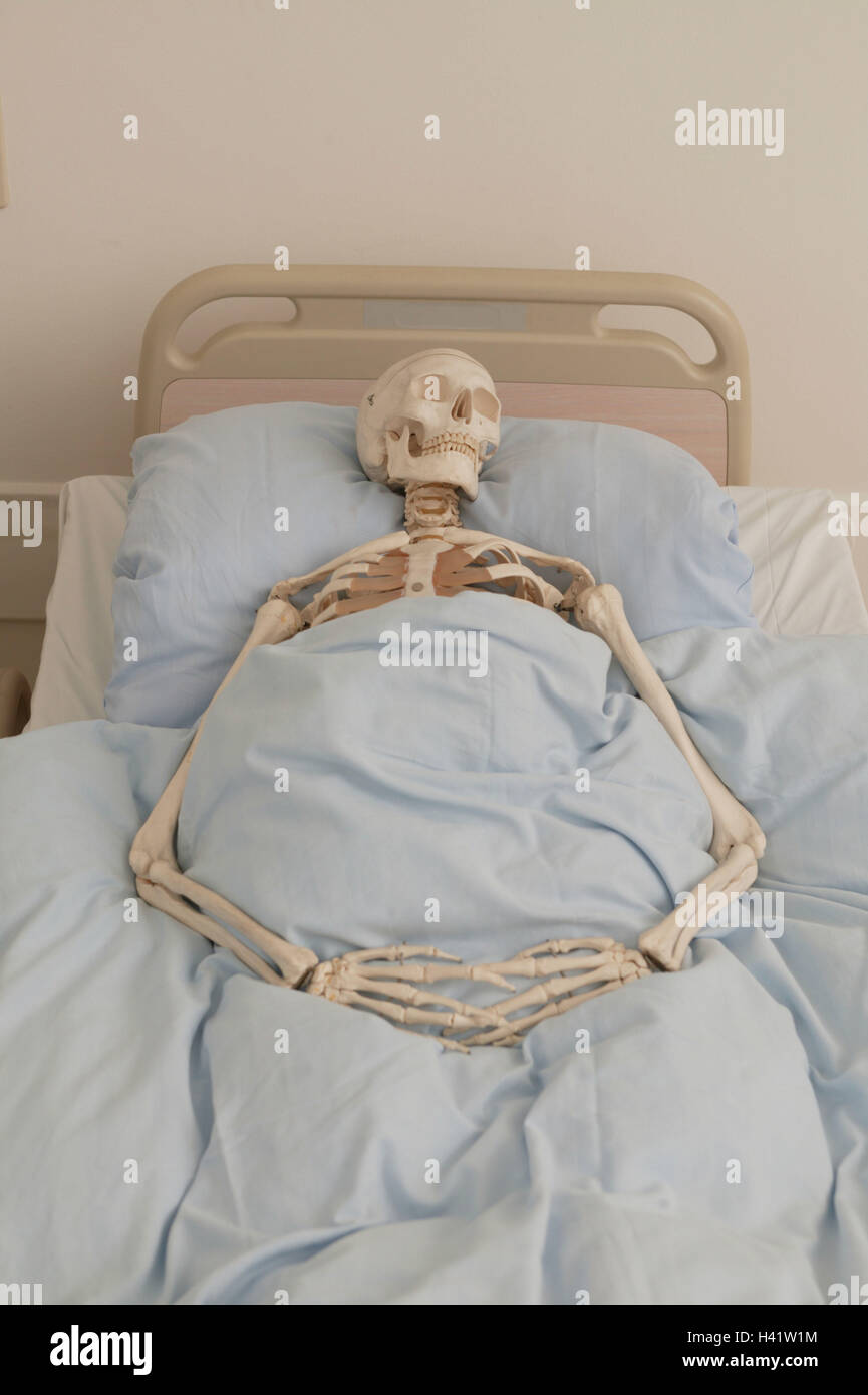 Hospital bed, skeleton, medicine, hospital, hospital, clinic, bed, death, deadly, die, disease, incurably, fatally, health, human skeleton, humanely, ward Stock Photo