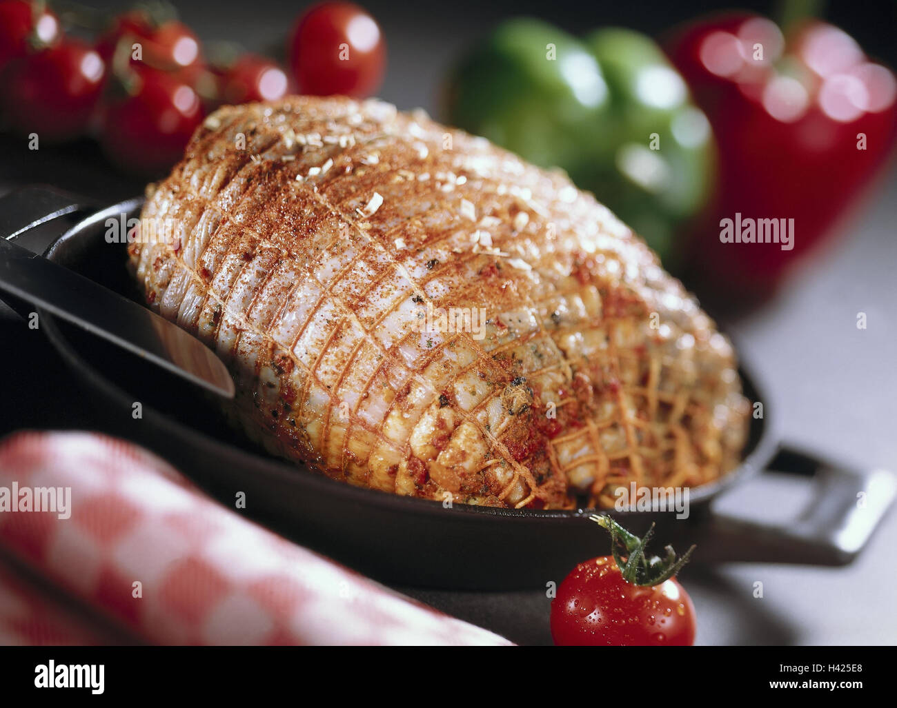 Turkeys Rolling Roast Hi res Stock Photography And Images Alamy turkeys-rolling-roast-hi-res-stock-photography-and-images-alamy