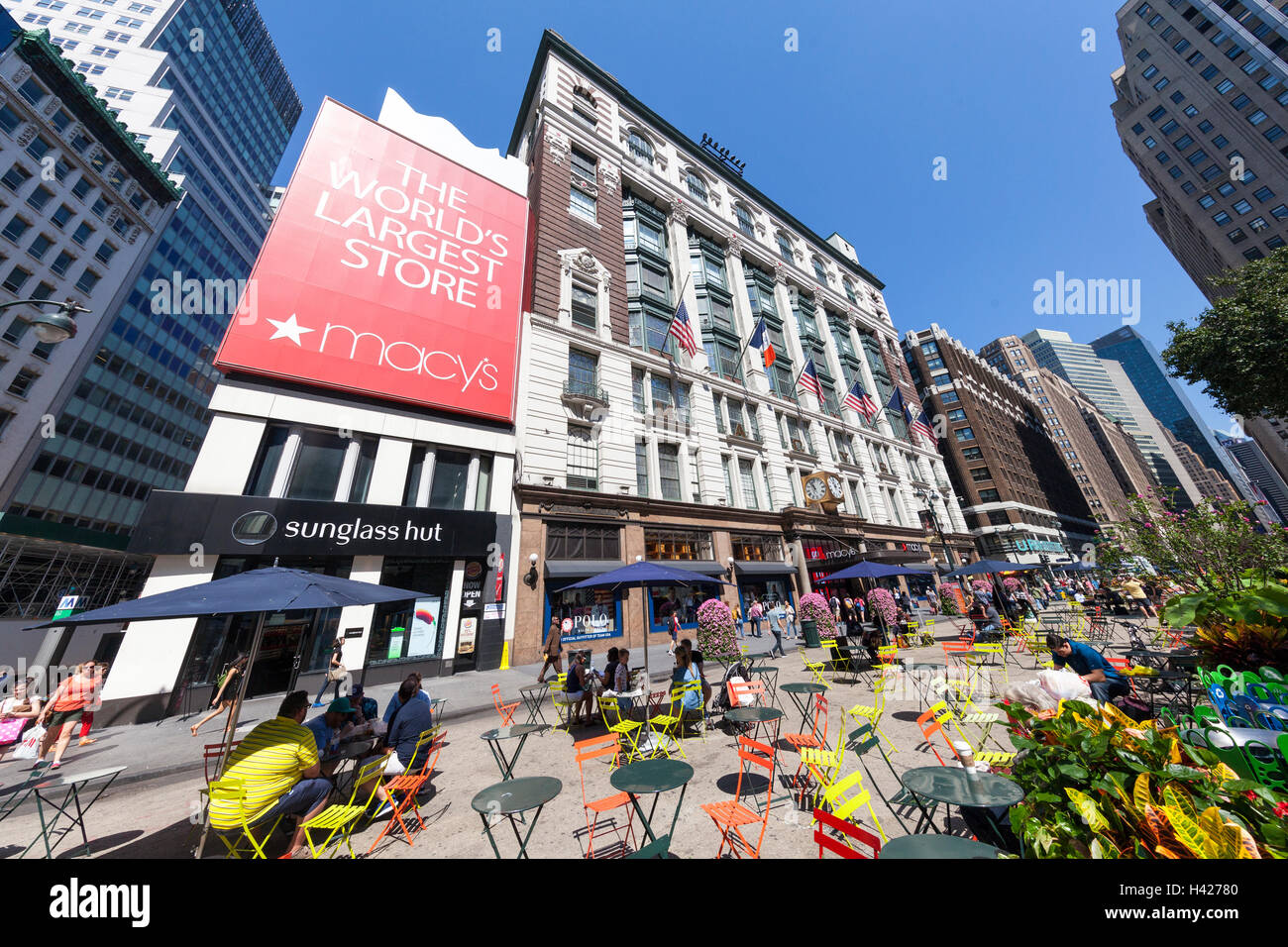 New Public Square High Resolution Stock Photography and Images - Alamy