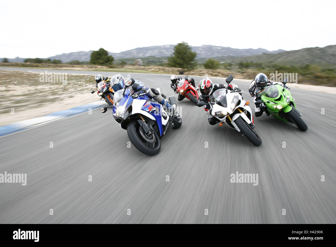 Motorcycles, 1000th comparative test, 5th formation, moving, bend, race ...