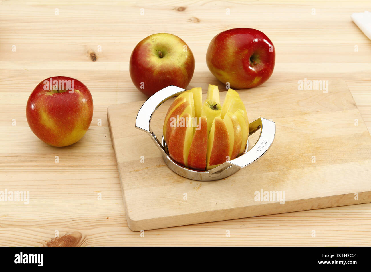 Progressive Apple Wedger - Kitchen & Company
