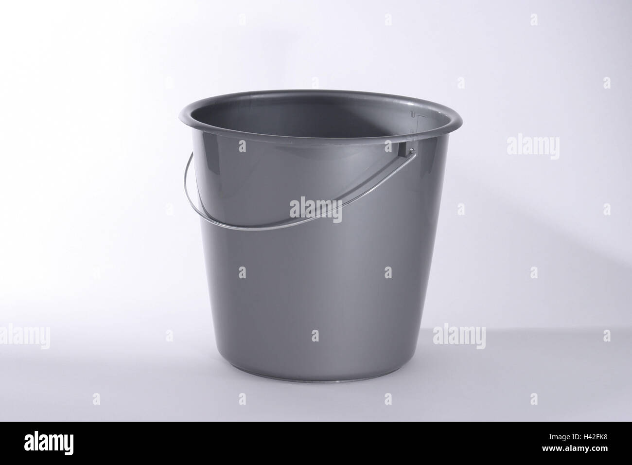 plastic bucket material