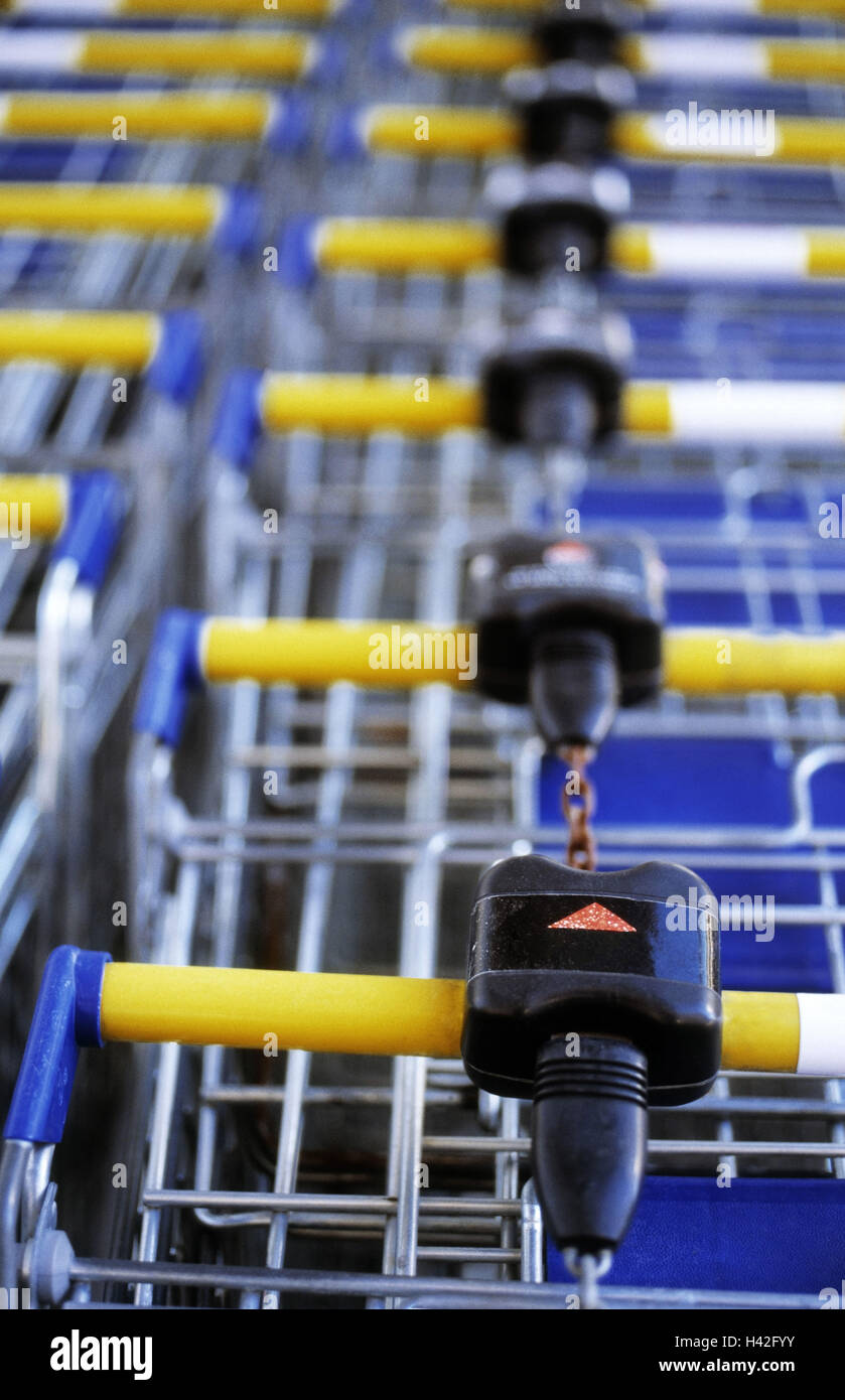 Shopping carriages hires stock photography and images Alamy