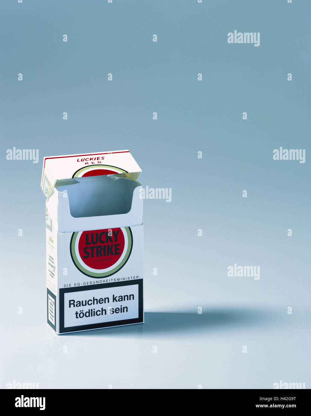 eu cigarette warning labels Cigarette box, blank, EU-warning tip, cigarettes, filtertip cigarettes,  box, cigarette packet, mark, cigarette mark, producer, Lucky Strike,  cigarettes-warning tip, warning tip, warning, cigarette label, label,  print, refreshing, EU regulation, order