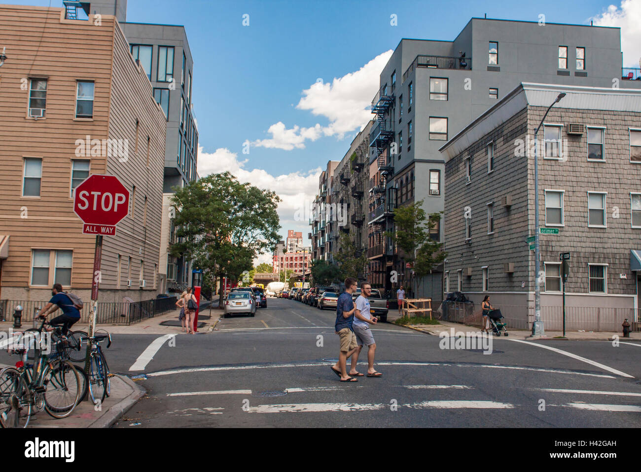 Unidentified people at Greenpoint in New York City Stock Photo Alamy