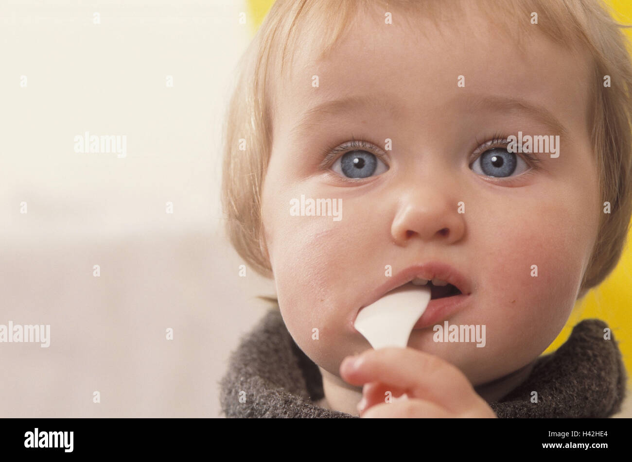 Medicine spoons baby hires stock photography and images Alamy