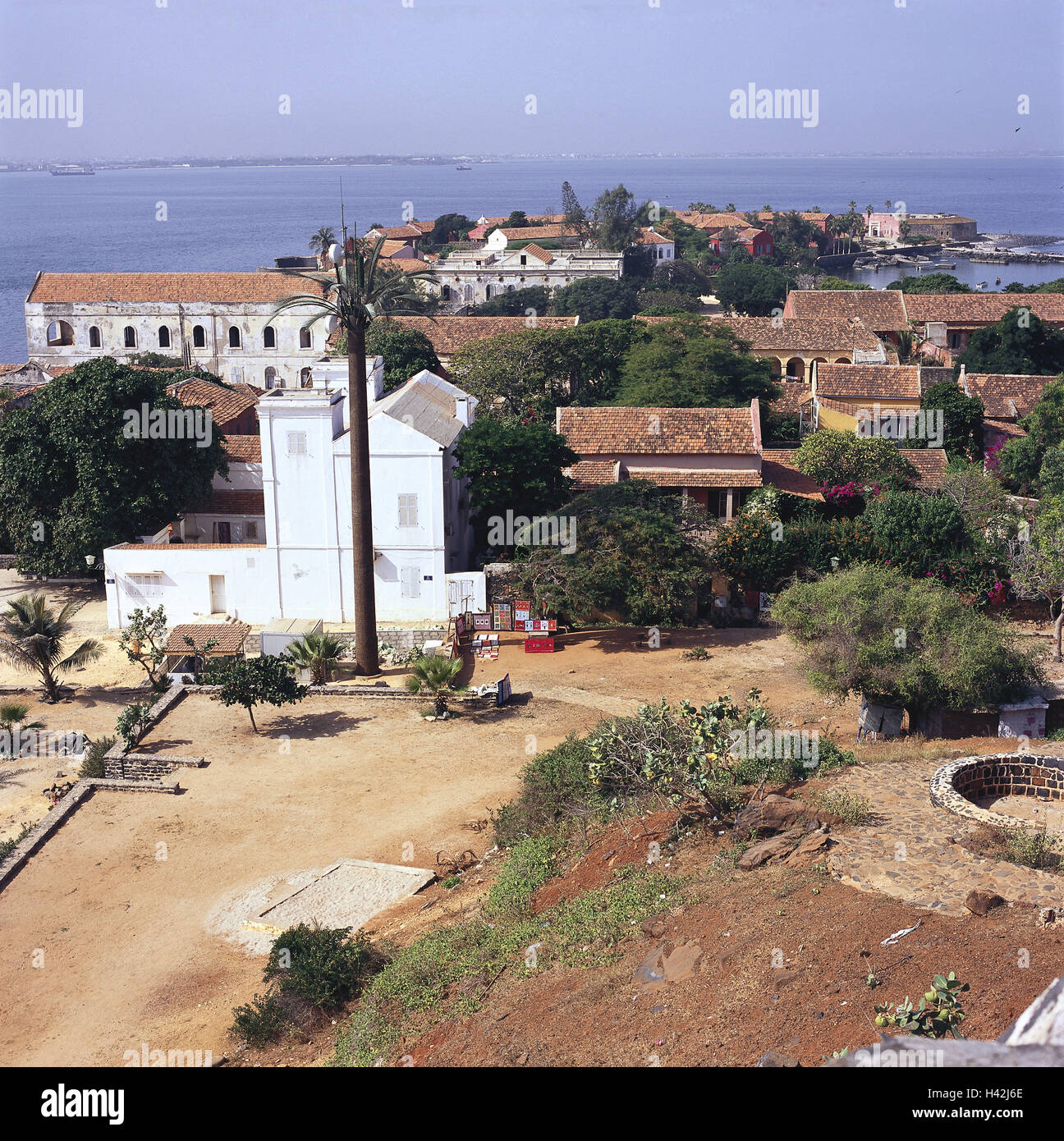Senegal, the Cape Verde, Ile de Goree, location fort, view, fort d'Estrees, harbour, sea, Africa, West, Africa, island, rock island, slave island, slave view, local overview, place, houses, residential houses, house