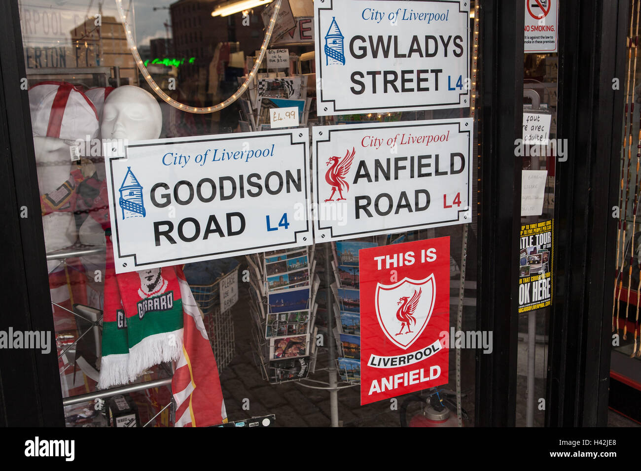 Tourist shop with Liverpool and Everton Football club souvenirs for sale in Albert Dock,Liverpool,Merseyside,England,U.K. Stock Photo