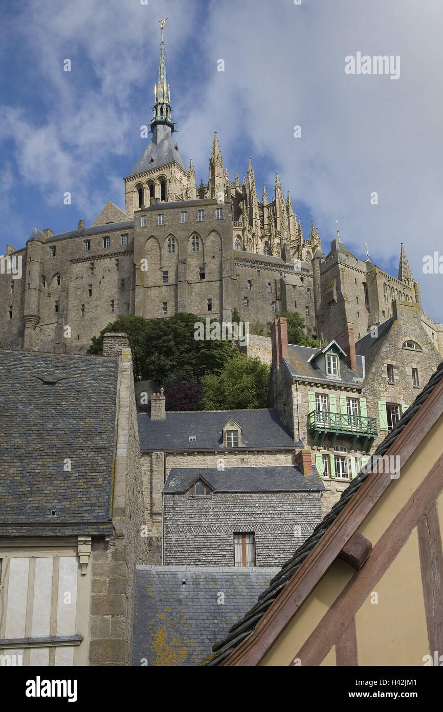 France, Normandy, Mont Saint Michel, Atlantic coast, place of interest, hill, cloister mountain, Benedictine's abbey, historic architectural monument, Norman, UNESCO-world cultural heritage, destination, building, houses, roofs, house roofs, slate roofs, oblique-covered, church, abbey church, tower, spire, Stock Photo