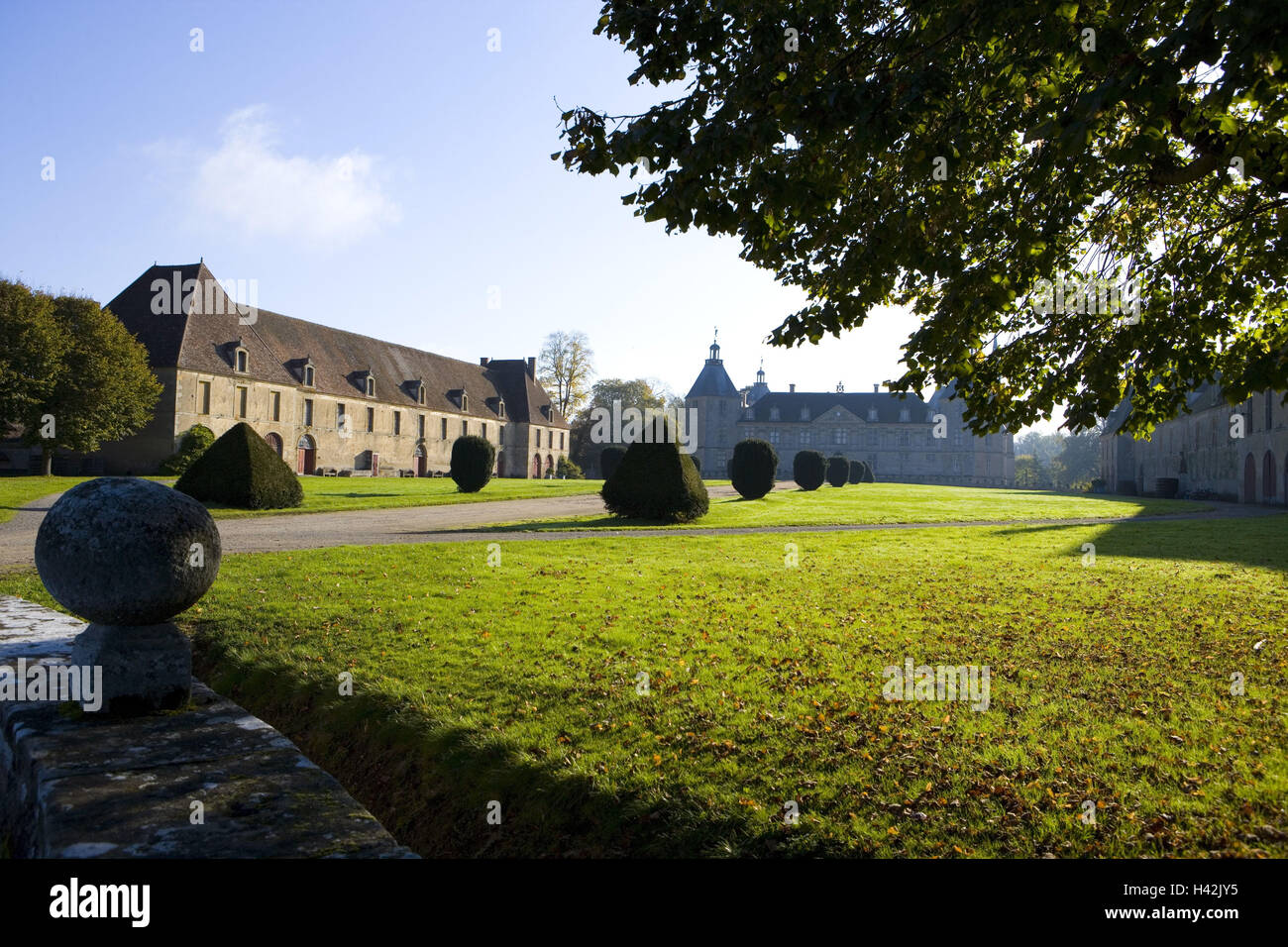 France, Burgundy, Saône-et-Loire, Chateau de Sully, castle grounds, autumn mood, Stock Photo
