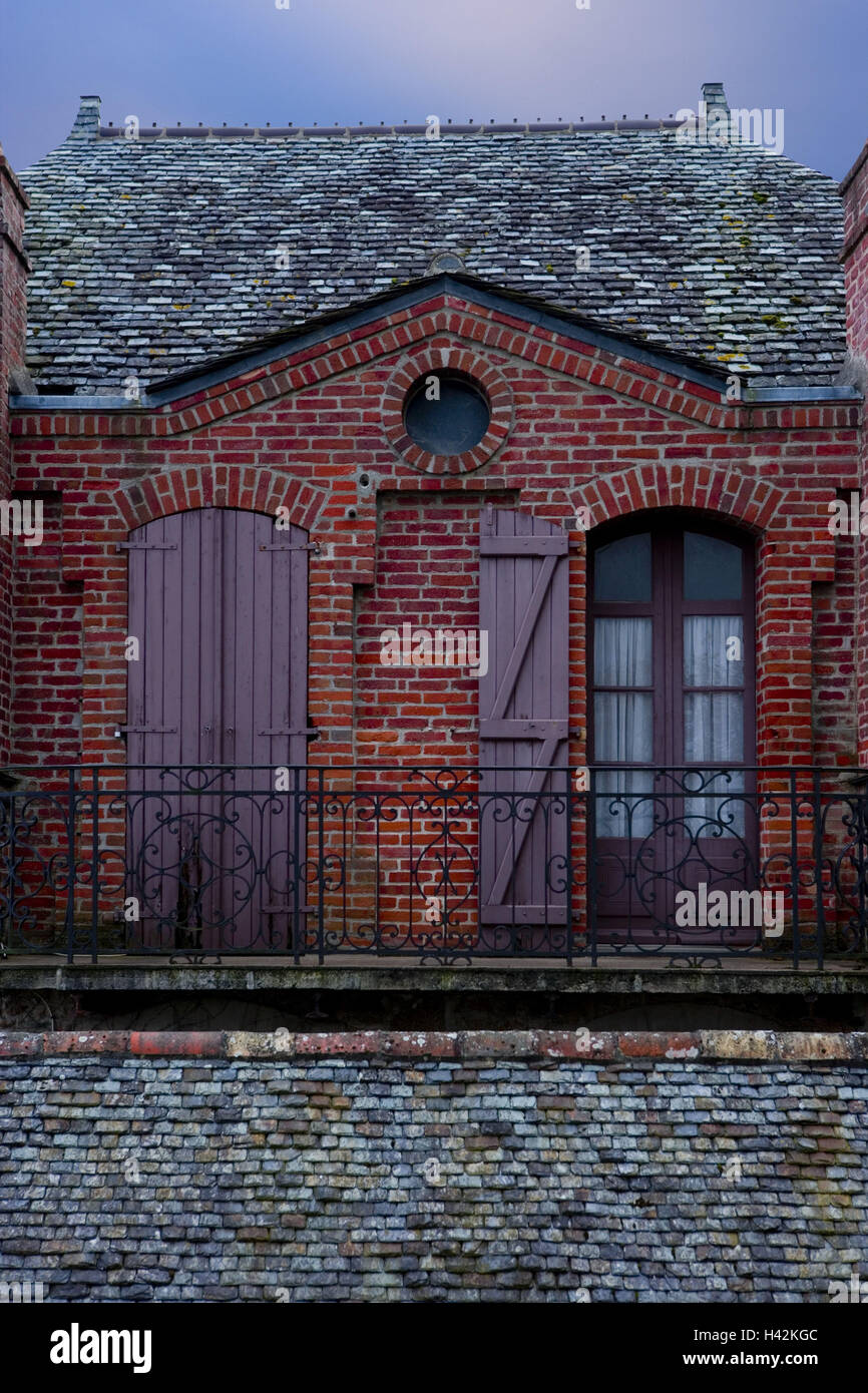 France, Normandy, Manche, Mont SaintMichel, house facade, roof