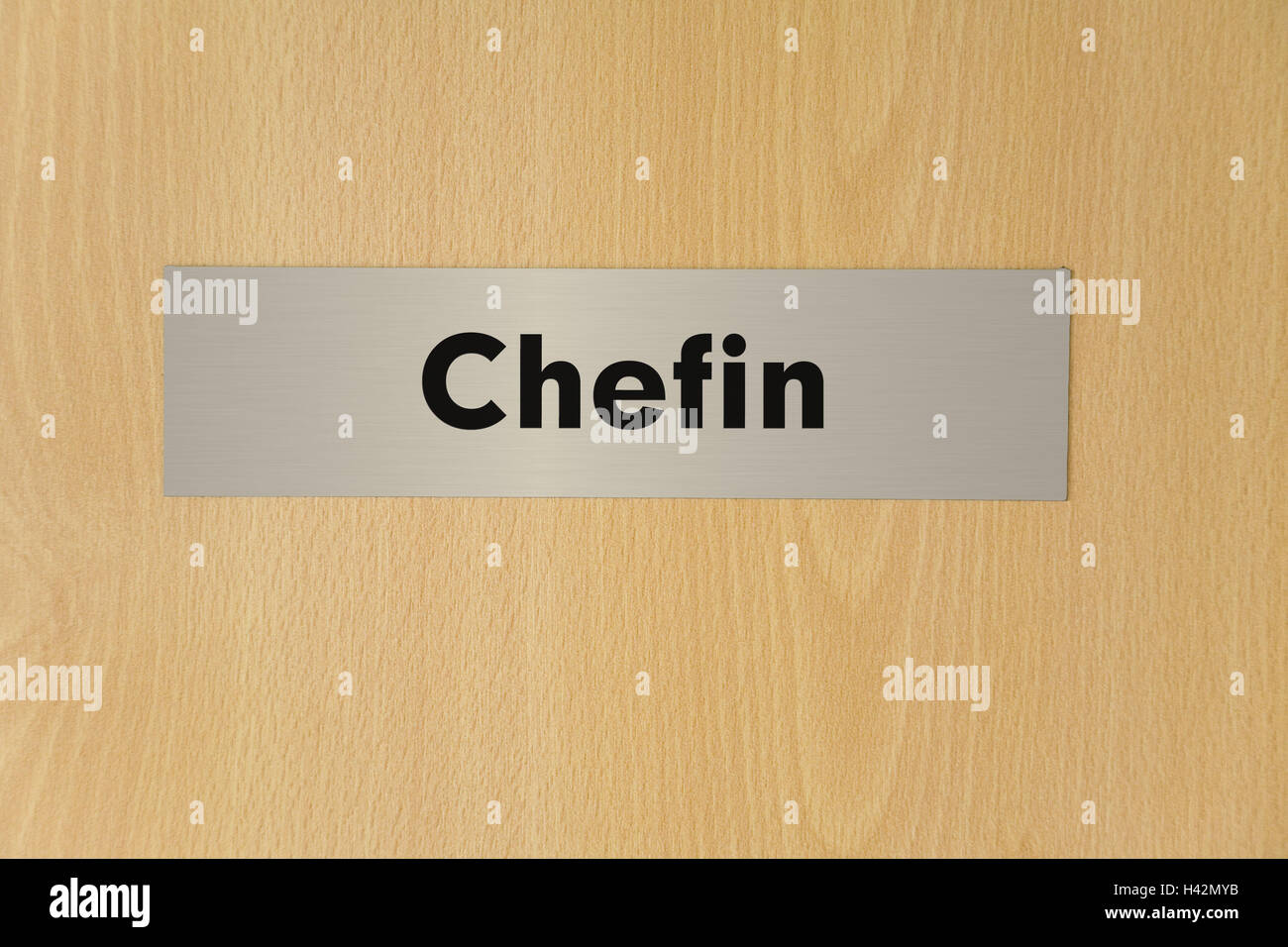 Name plate, label \'Head\', door, wooden door, wooden, grain, sign ... Name plate, label \'Head\', door, wooden door, wooden, grain, sign ...