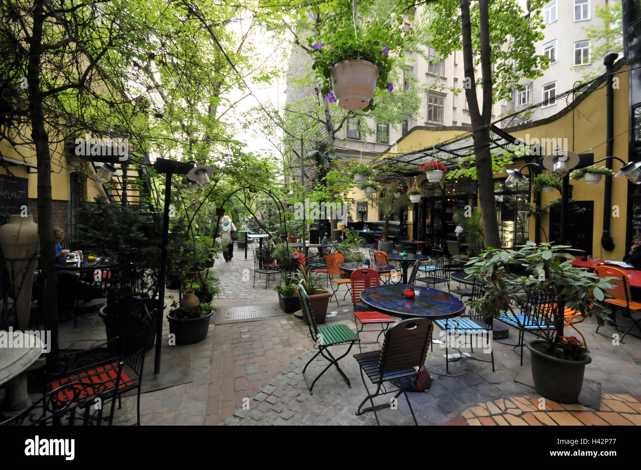 Austria, Vienna, country road, under Wiessgerberstrasse, art house