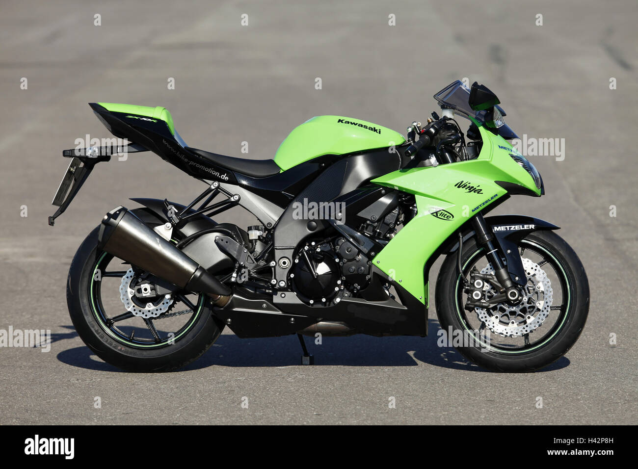 Kawasaki Ninja High Resolution Photography Images