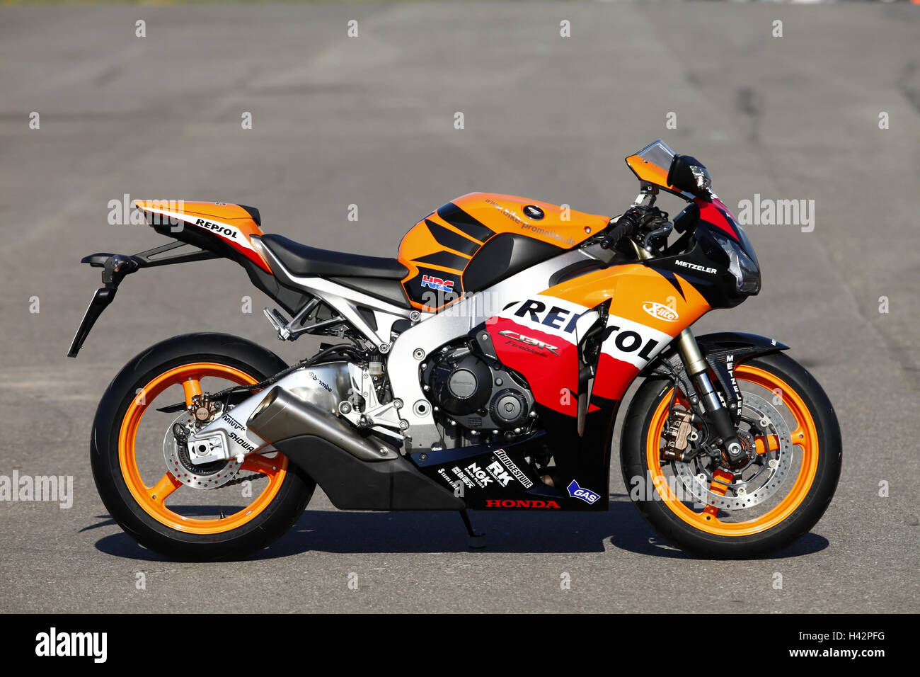 Honda cbr 2024 1000 rr 1990