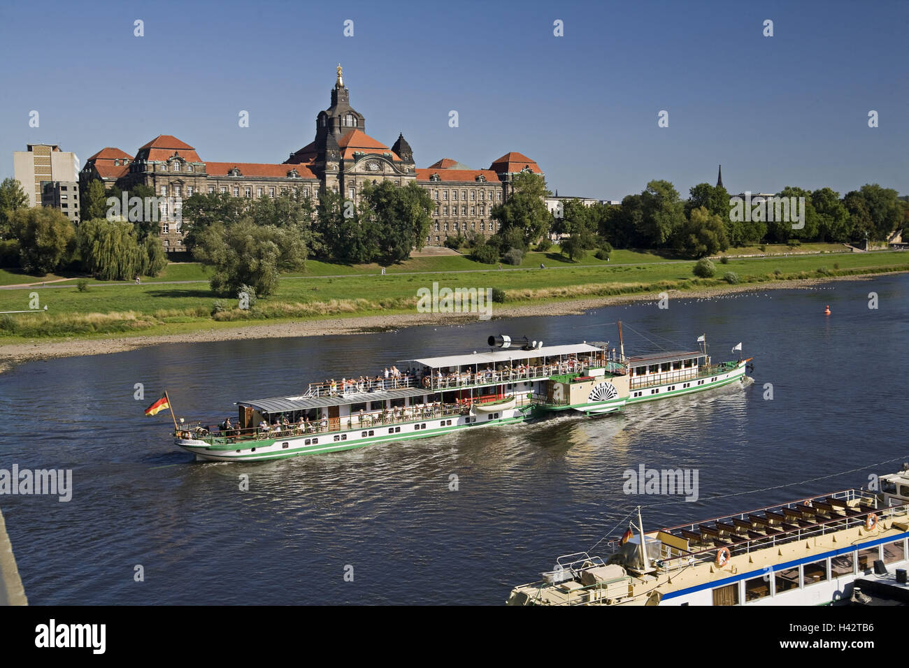 Elbe shores hi-res stock photography and images - Alamy