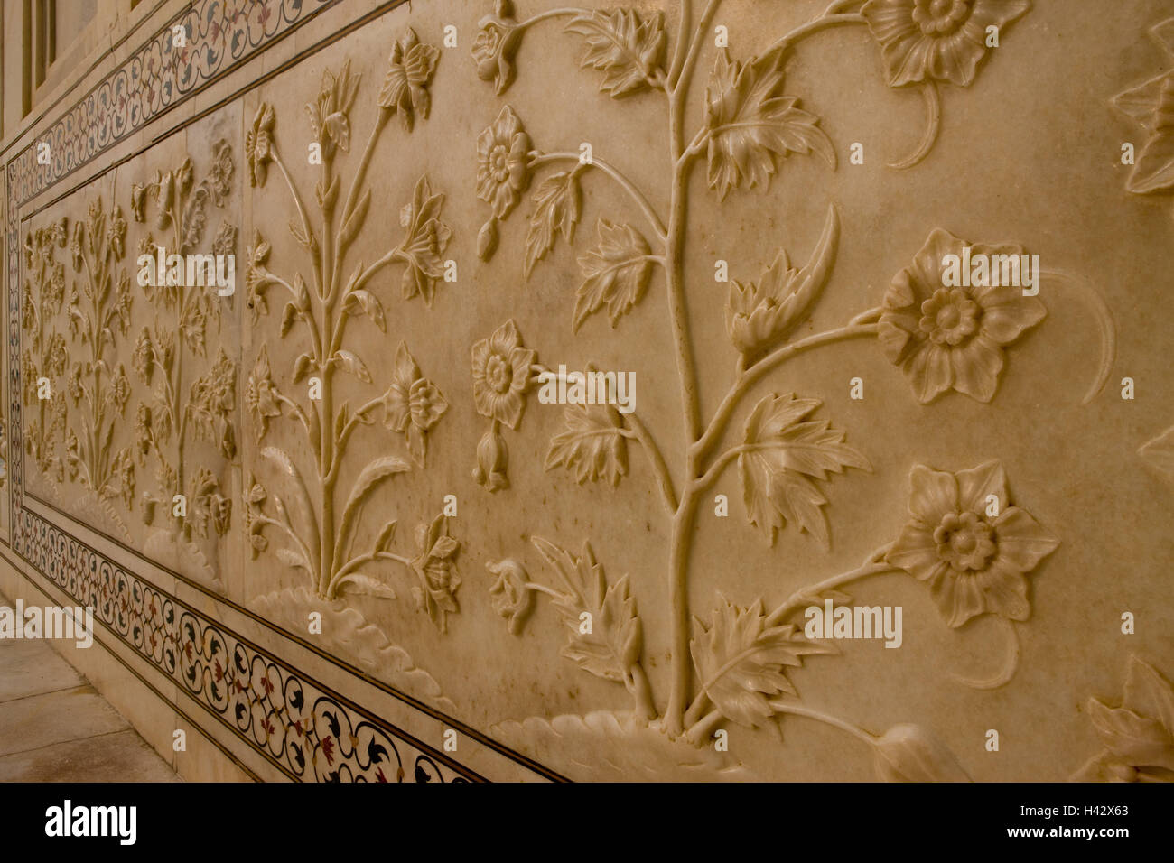 India, Uttar Pradesh, Agra, the Taj Mahal, wall relief, floral design, detail, Stock Photo