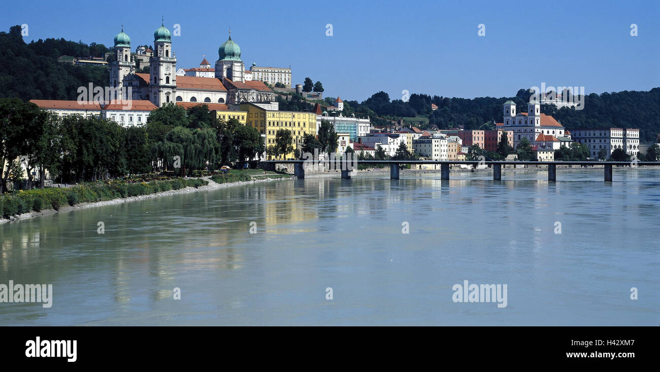 Germany, Bavaria, Passau, town view, Inn, Europe, Lower Bavaria, Drei-Flüsse-Sadt, town, view, houses, residential houses, churches, river, bridge, riverside, street the emperors and kings Stock Photo