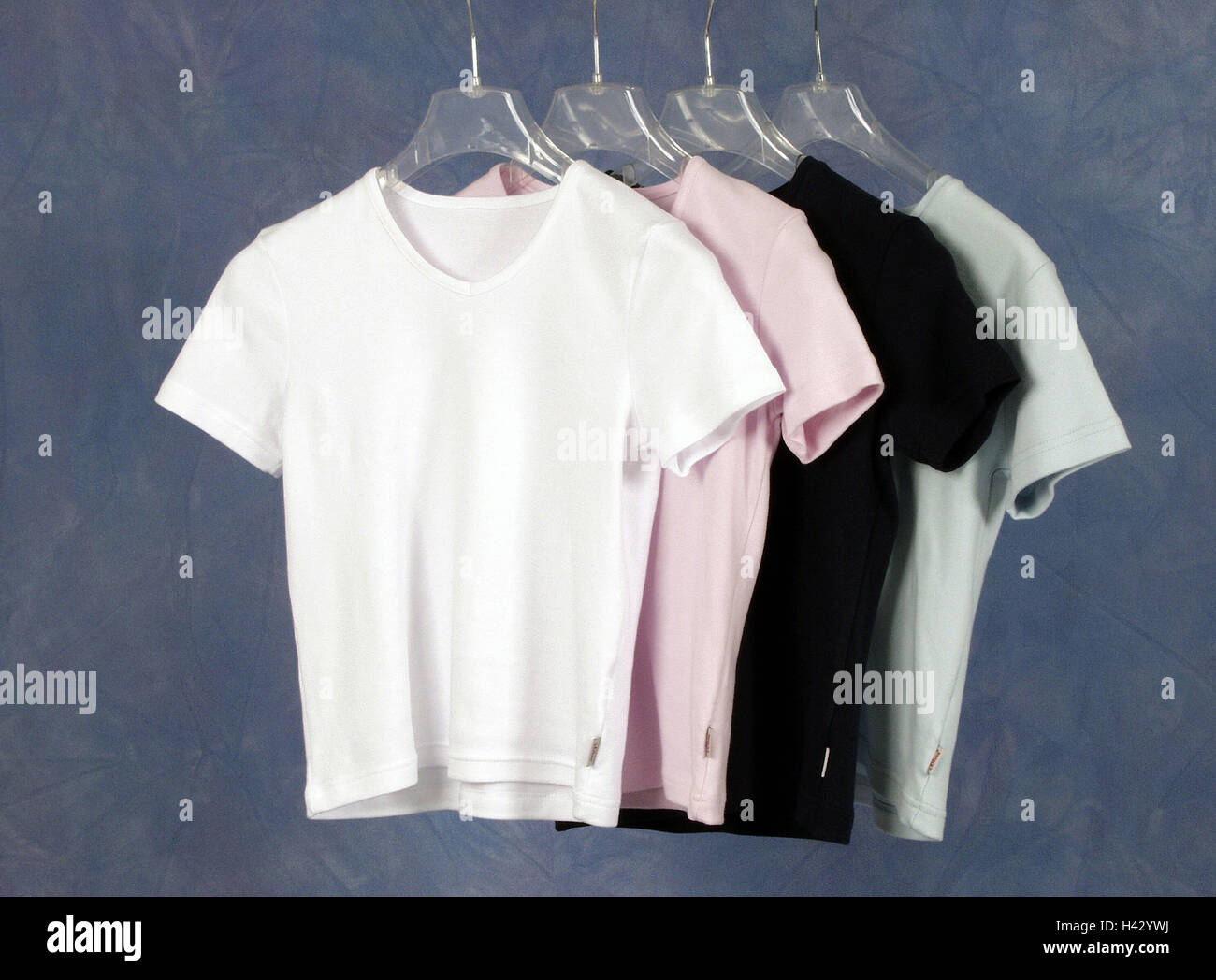 Hangers, Tshirts, four, colours, passed away, clear up strap, plastic