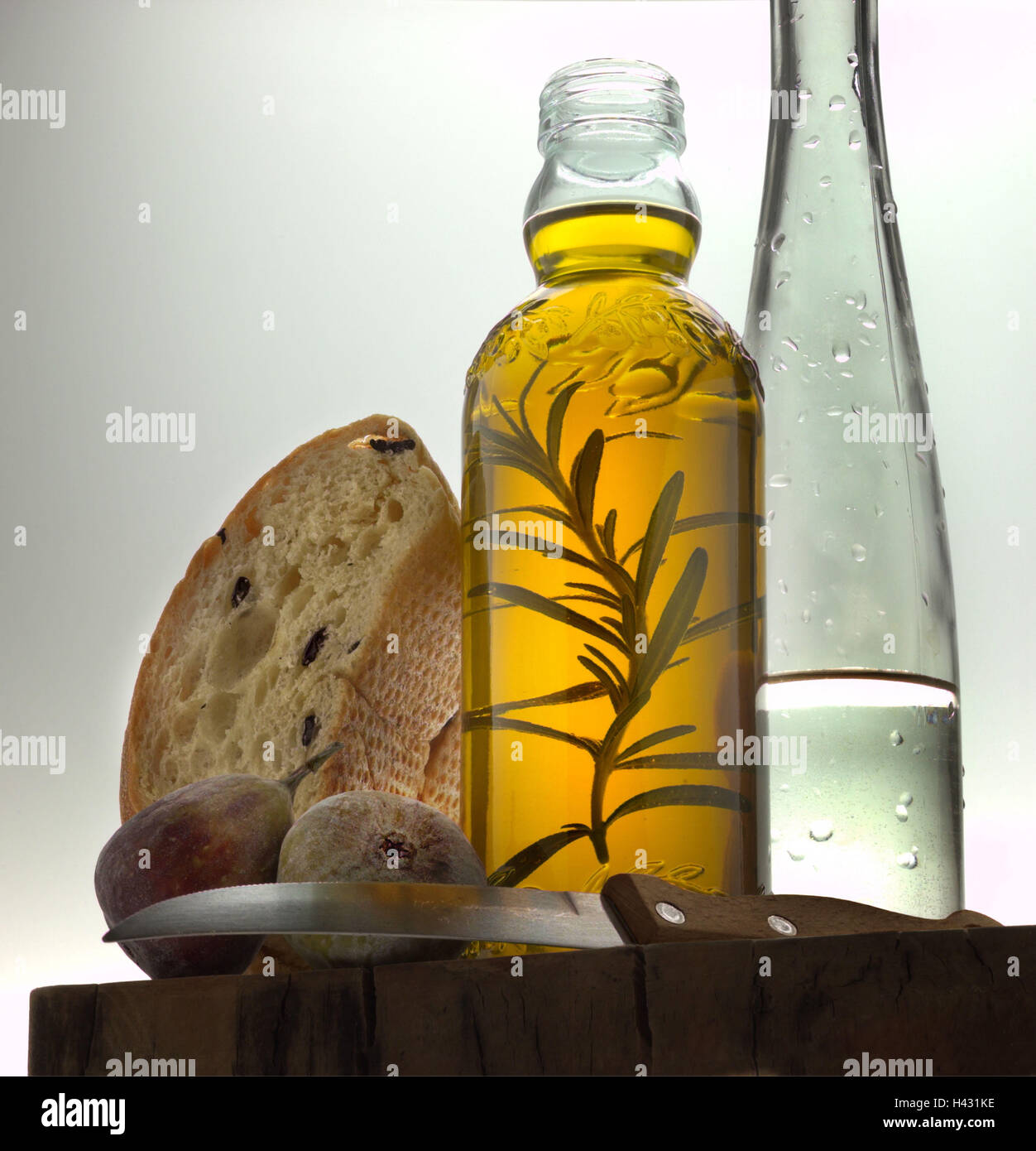Olive oil, vinegar, Ciabatta, figs, knives, food, eat, Bottle, edible