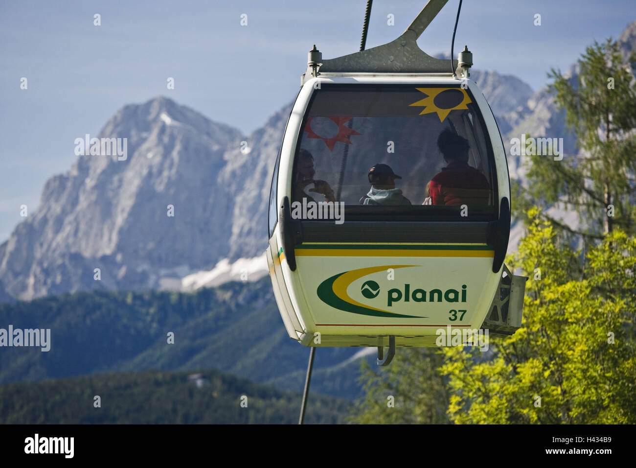 Roof Gondola High Resolution Stock Photography and Images - Alamy