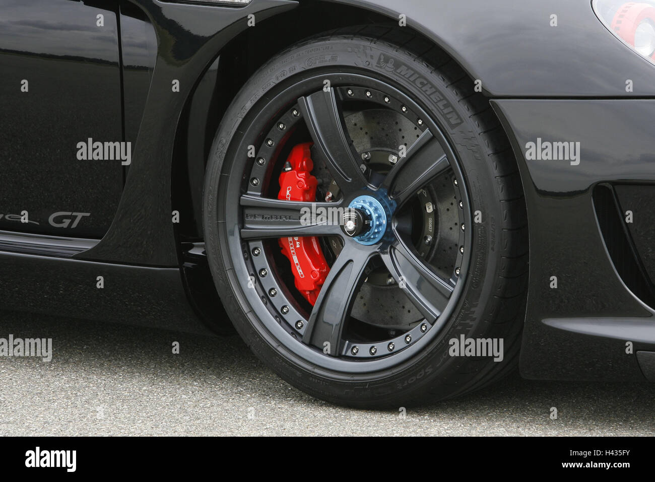 Porsche Gemballa Mirage GT, black, detail, wheel rim, car, outside, Gemballa, Gemballa mood, mood, luxury, luxury car, Porsche-Mirage-GT, Porsche, tyre, brake, front wheel, radian, sports car, nobly, exclusively, stand, medium close-up, Stock Photo