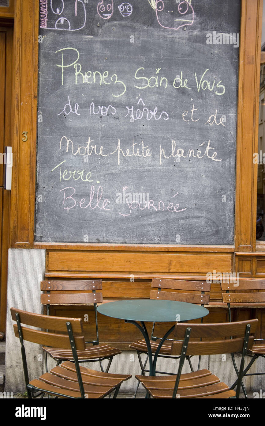 Belgium, Brussels, street bar, table, chairs, notice board, detail, Europe,  Benelux, Flanders, to Westflandern, gastronomy, outside, figure font,  saying, chalk, manuscript, described, outside, deserted Stock Photo - Alamy