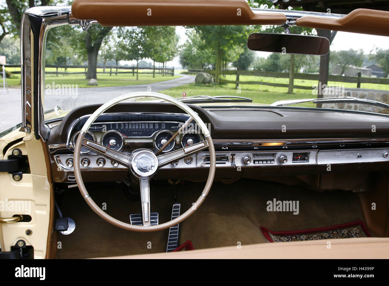 Mercury, old-timer, in American manner, cabriolet, cockpit, Stock Photo