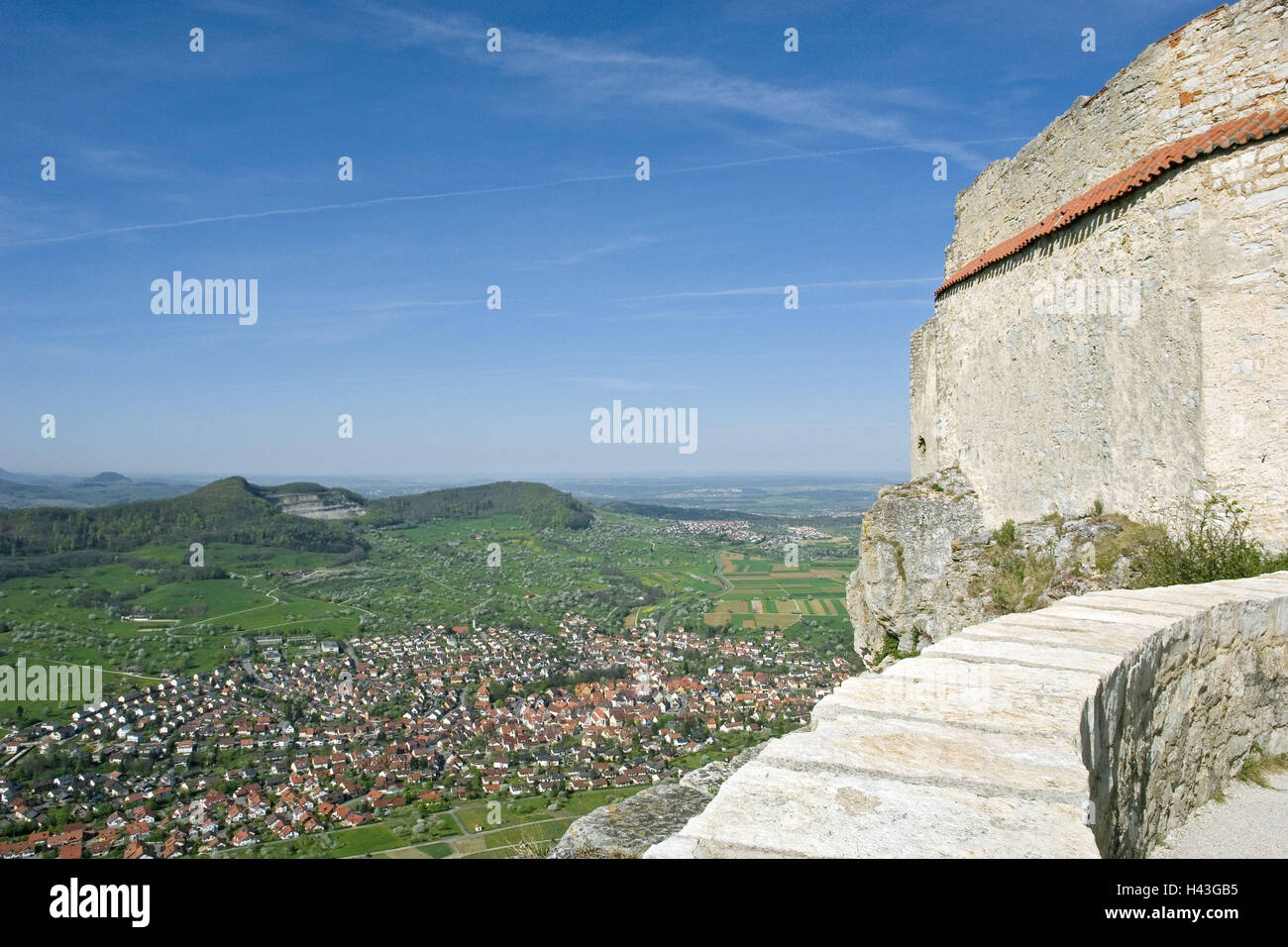 Germany, Baden-Wurttemberg, Neuffen, ruin Hohenneuffen, detail, town overview, scenery, castle, castle ruin, lookout, valley view, town, houses, residential houses, summers, Stock Photo