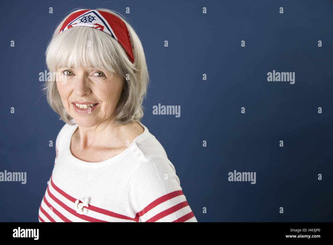Senior, course, youthfully, hair-band, pullovers, red-white, portrait, Best-Age, woman, senior citizens, 60 +, grey-haired, T-shirt, touched, folds, smile, doubtful, transmission, naturalness, studio, Stock Photo