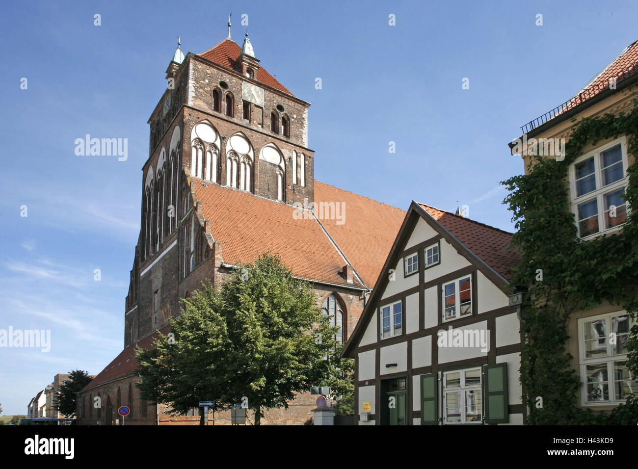 Germany, Mecklenburg-West Pomerania, Greifswald, Hanseatic town, St. Marien church, outside view, town, city centre, architecture, church, basilica, hall church, brick Gothic, North German, east gable, monumentally, tourism, outside, Stock Photo