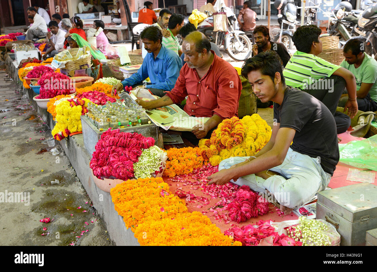 Flower seller Stock Photo Alamy
