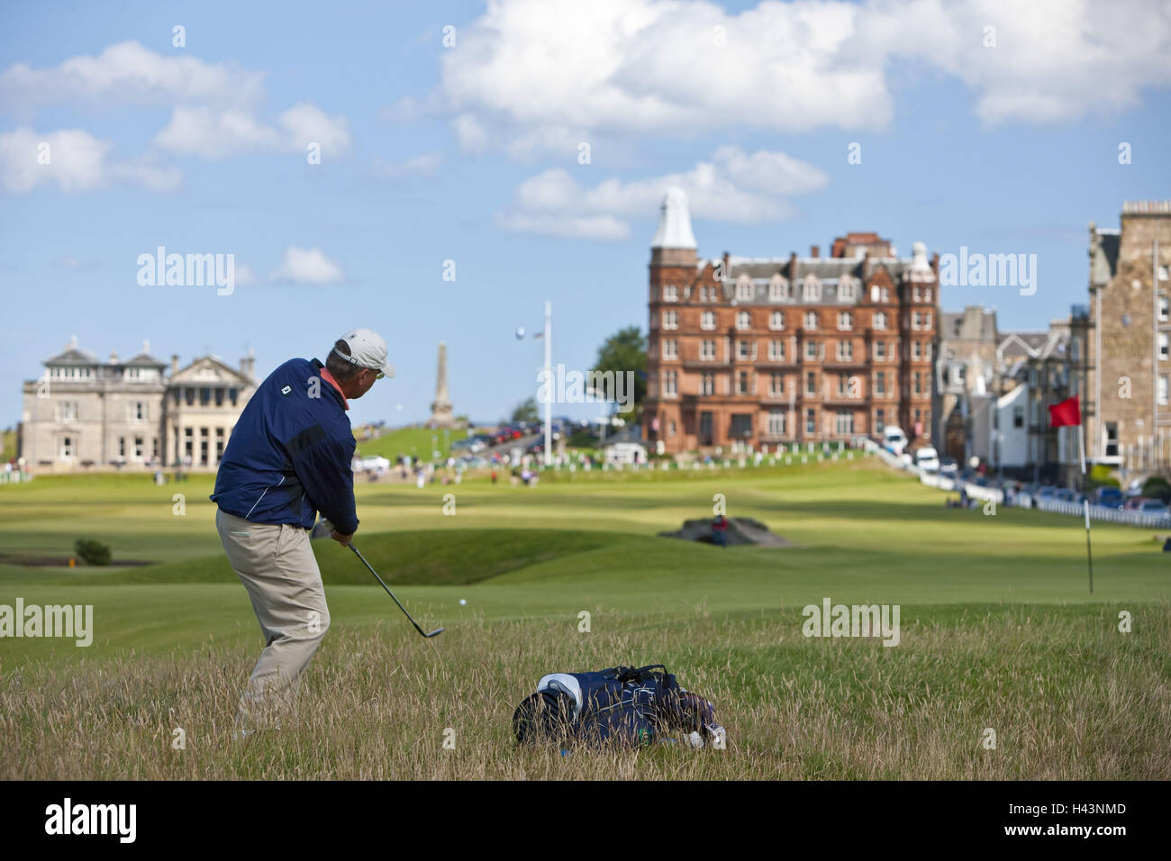 Great Britain, Scotland, Fife, St. Andrews, Old Course royal and Ancient golf Club, St. Andrews golf club, golfer, Stock Photo