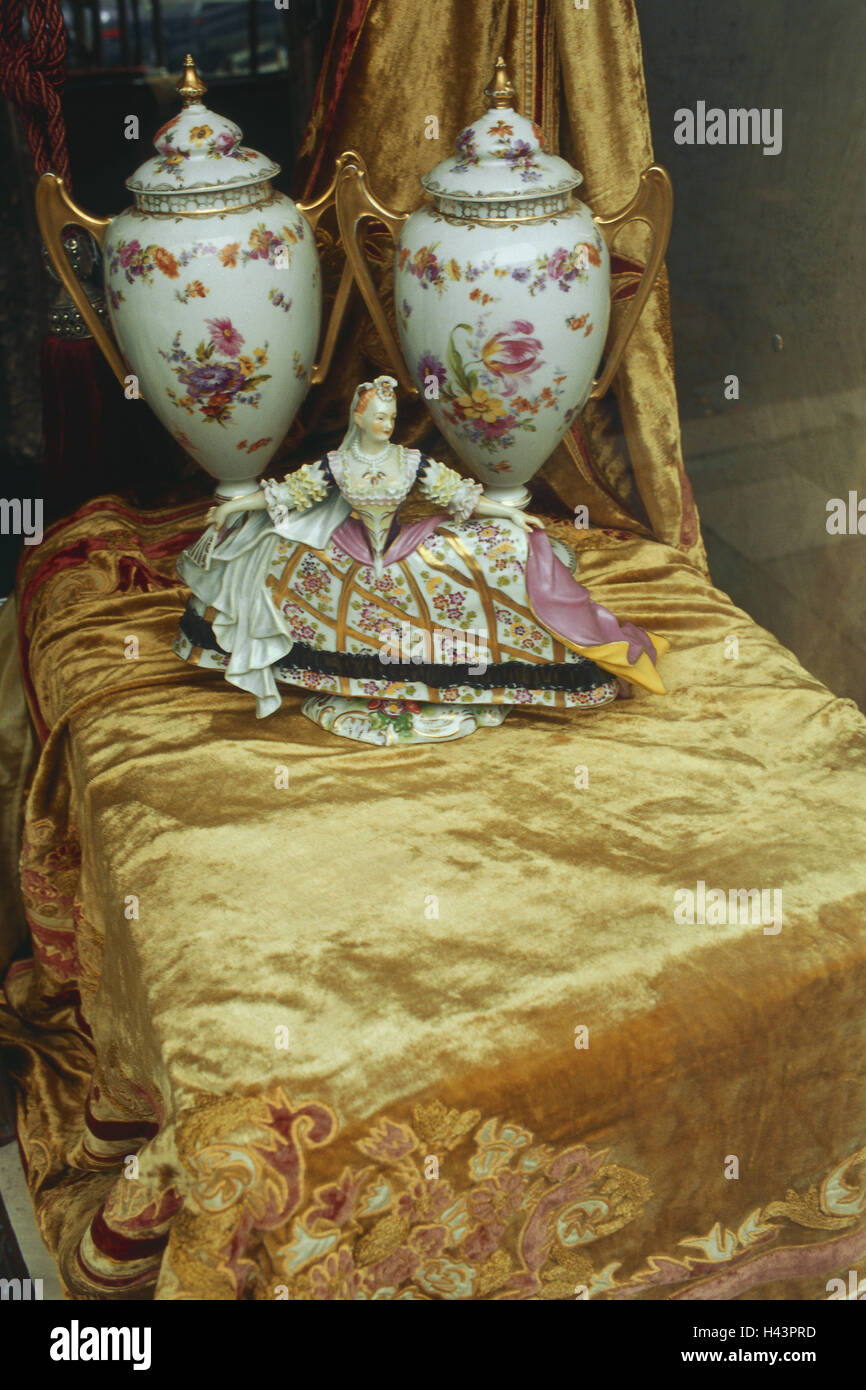 Rococo caps hi-res stock photography and images - Alamy