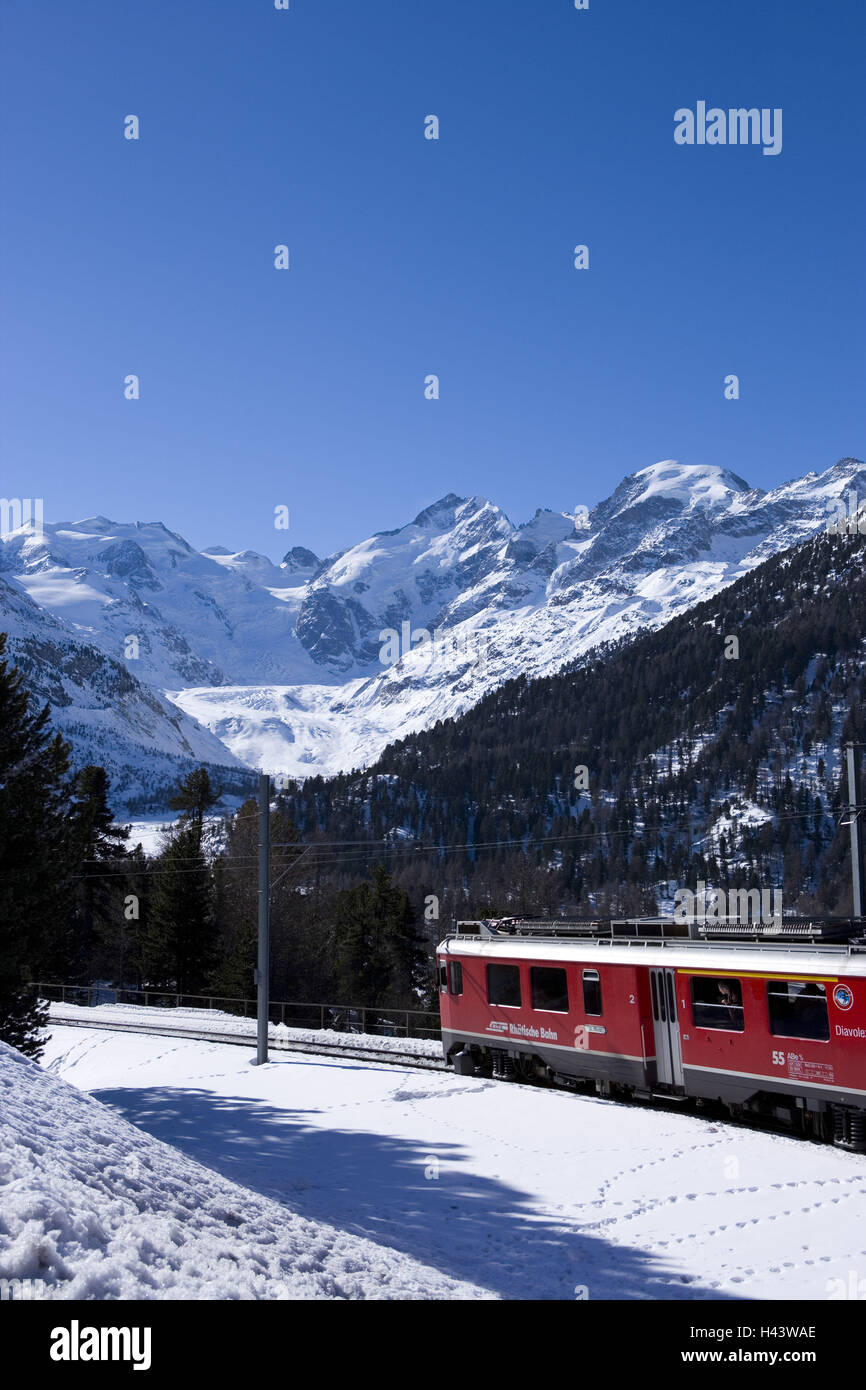 Glacier express winter hi-res stock photography and images - Page 2 - Alamy
