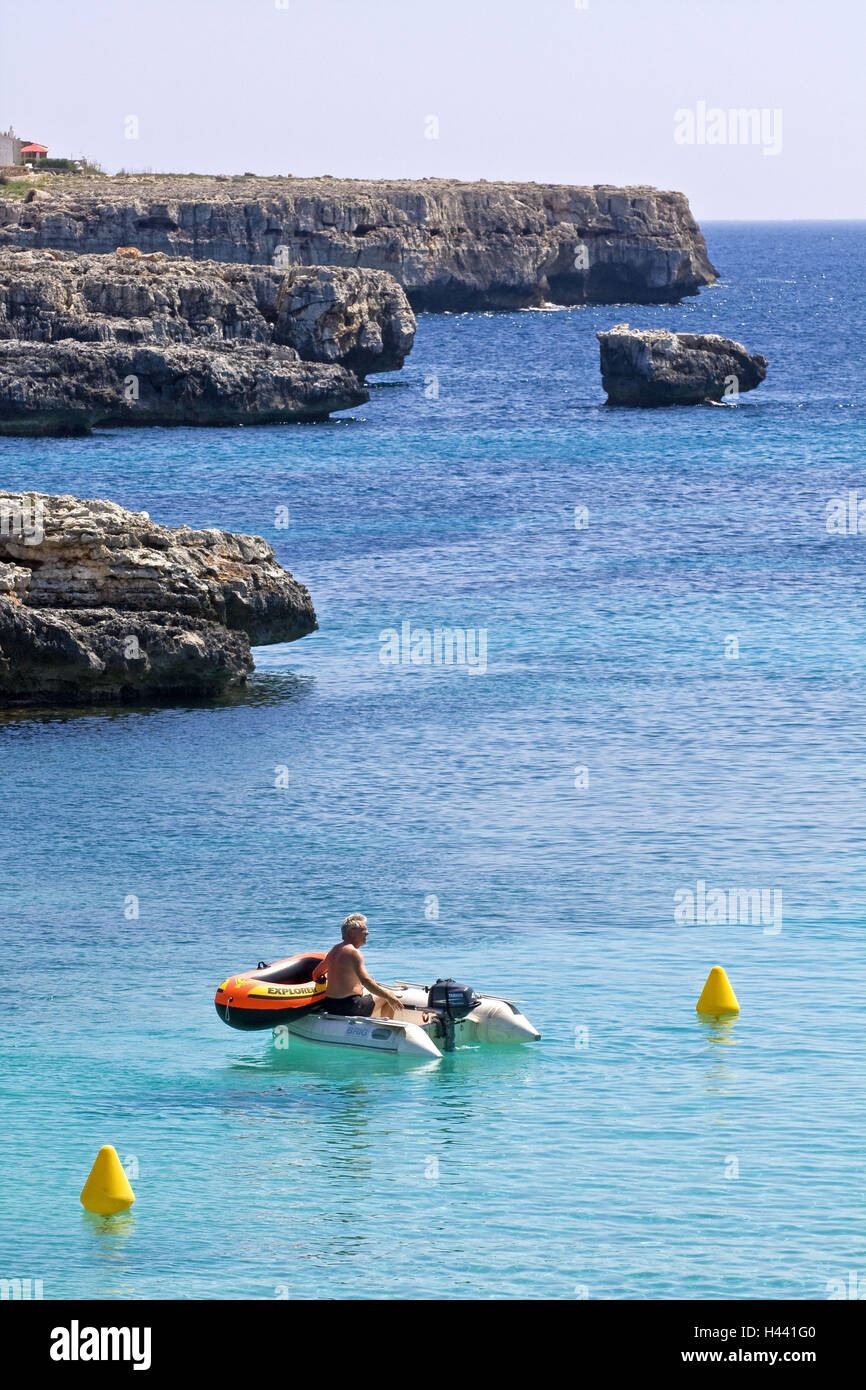 Spain, the Balearic Islands, island Menorca, Cala Blanca, sea, tourist, rubber dinghies, no model release, Stock Photo