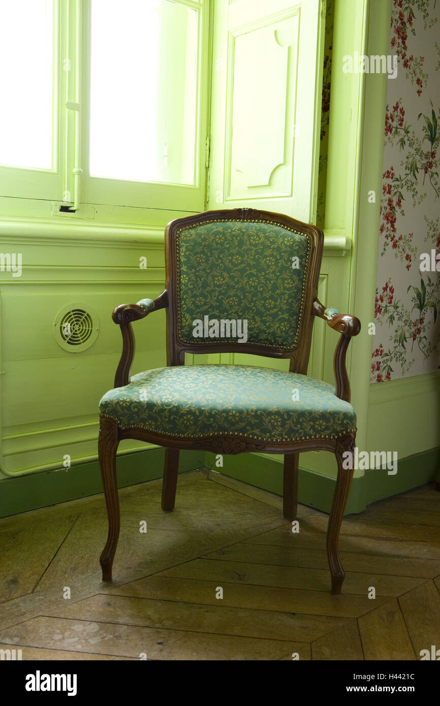 France, Bourgogne, Saone-et-Loire, Chalon-sur-Saône, Bresse-sur-Grosne, lock, living space, green, armchair, Stock Photo