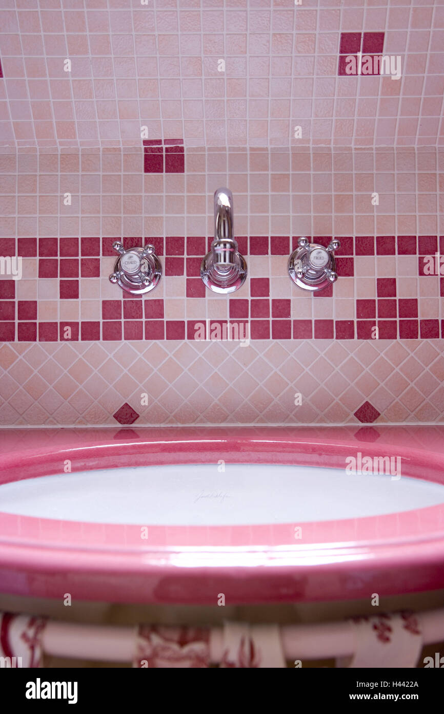 Old fashioned sinks hires stock photography and images Alamy